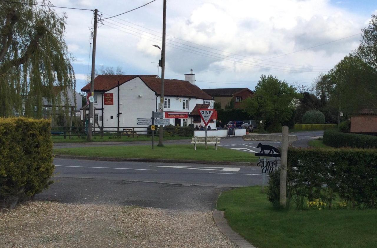 Kirkby on Bain Foxes Den At Foxesway Bed & Breakfast エクステリア 写真